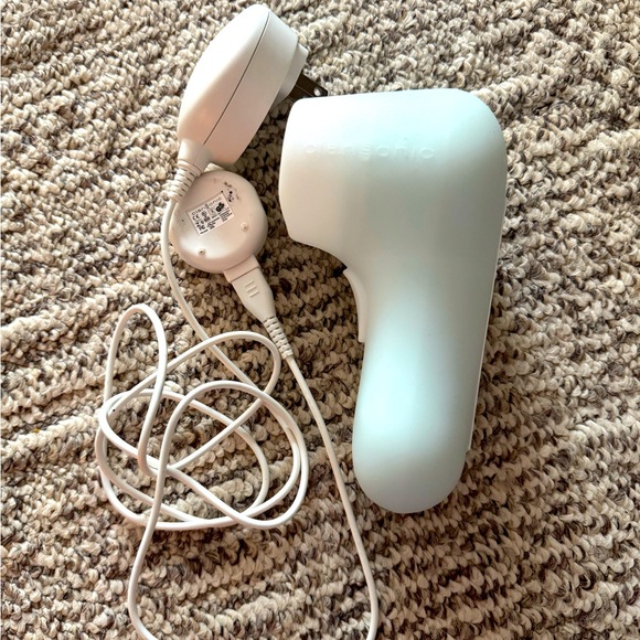 Clarisonic Facial Cleansing Brush Mia 2
